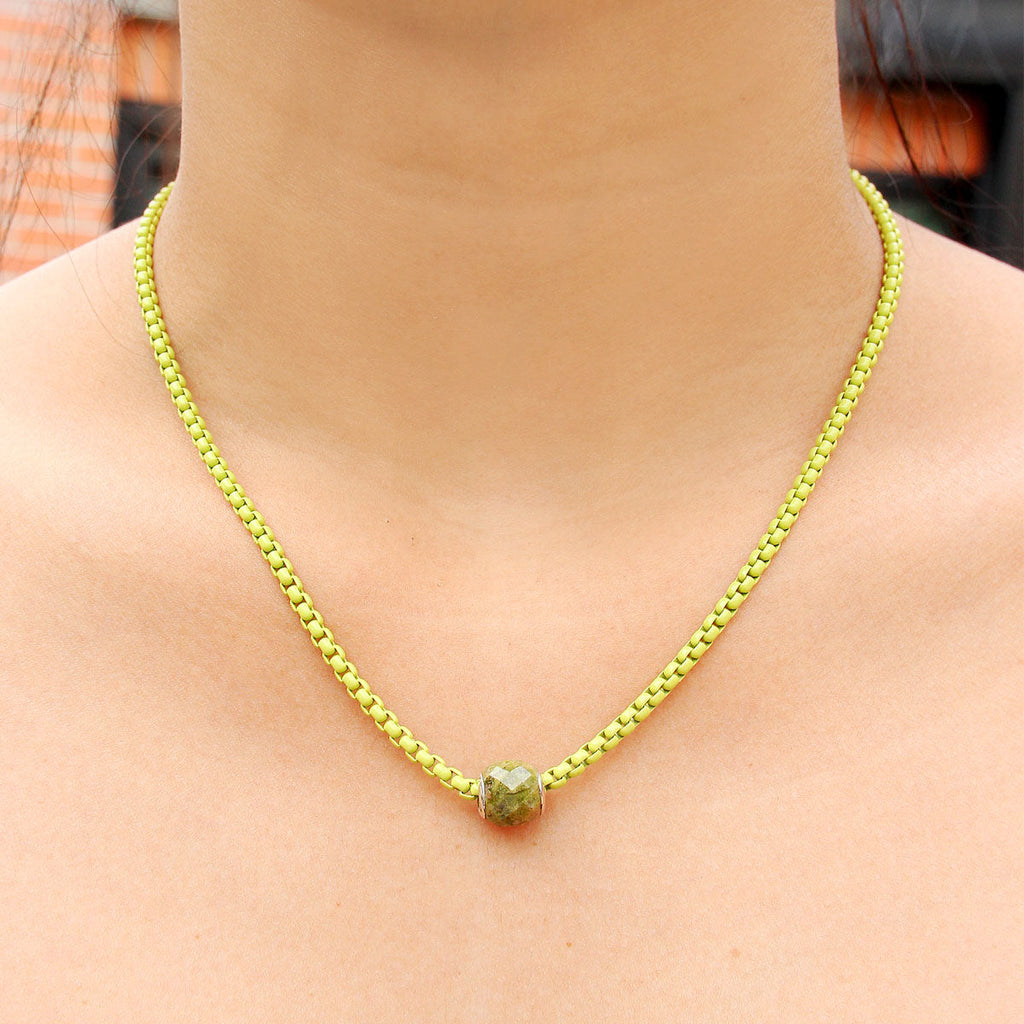 Green Envy pop necklace 17"